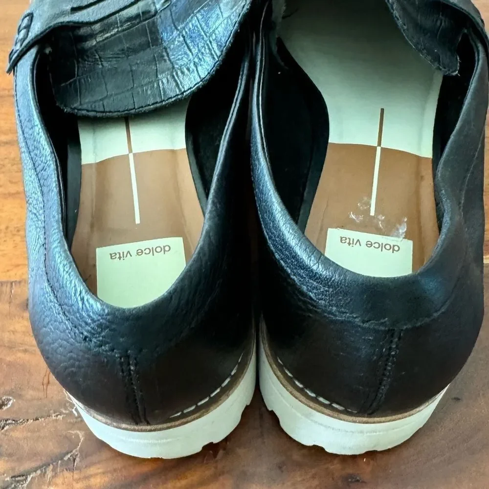 Dolce vita aubree loafer, black snake skin, EUC SZ 9.5